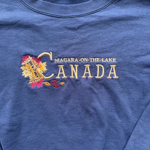 Vintage Embroidered Canada Crewneck - Picture 2 of 4